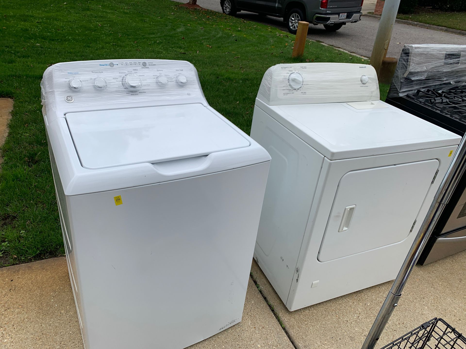 Washer and Dryer (gas) set