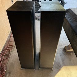 Klipsch Floor standing Speaker Pair