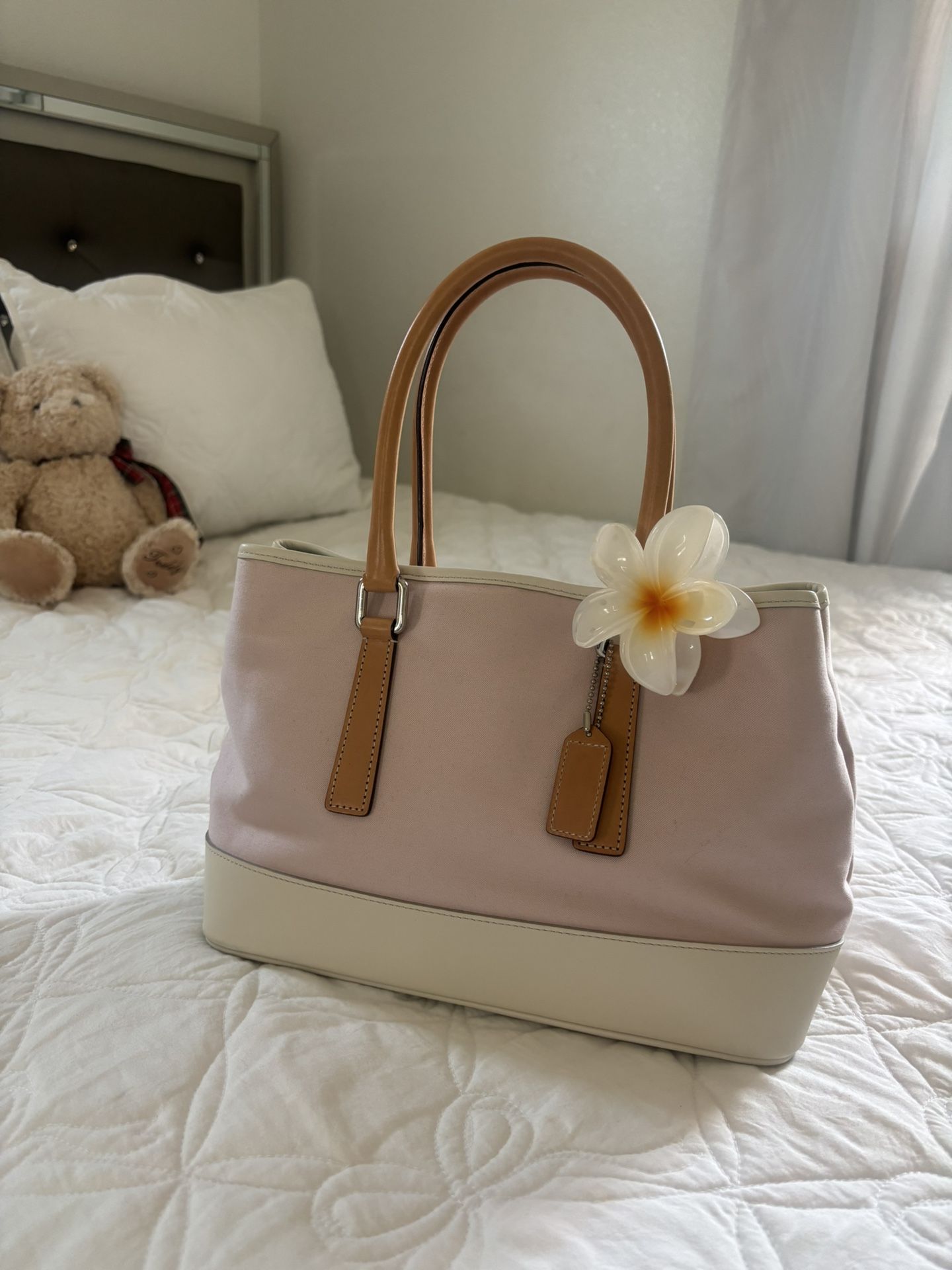 Coach pink tote bag