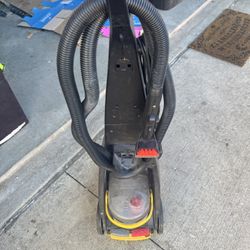 Bissell ProHeat Carpet Cleaner – Works Great