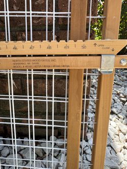 North States Wood Baby/Pet Gate