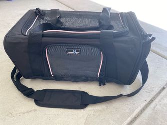 Wakytu TSA Approved Pet Carrier for Small Cats and Dogs,17.7x11x8.3, Black