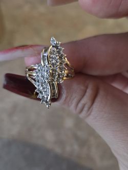 10k Ring With 29 Diamonds