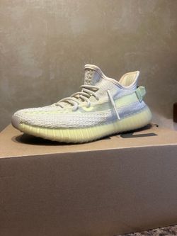 adidas YEEZY Boost 350 V2 "Flax"