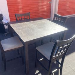 Table Set