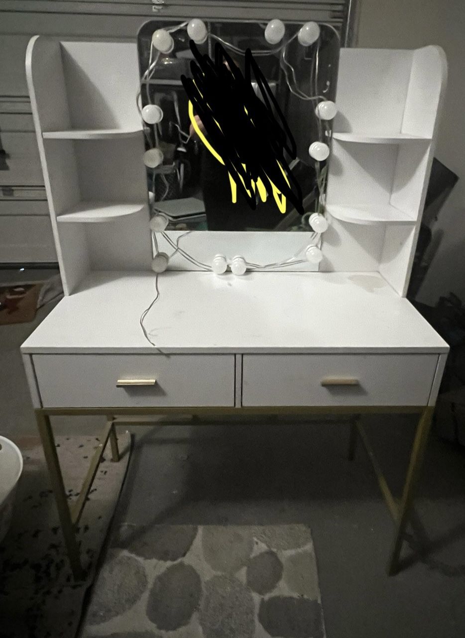 Vanity With Lights