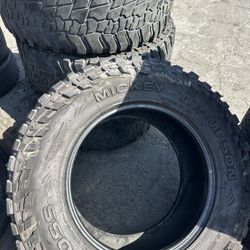 37x12.50r20 Mickey Thompson MT
