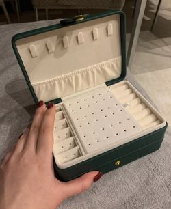 Green Jewelry Box for Women Girls Girlfriend Wife Great Gift, Medium PU Leather Jewelry Organizer Storage Case with Two Layers Display