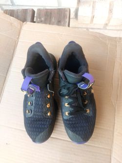 Nike LeBron James Men's Sneakers Shoes Size 8