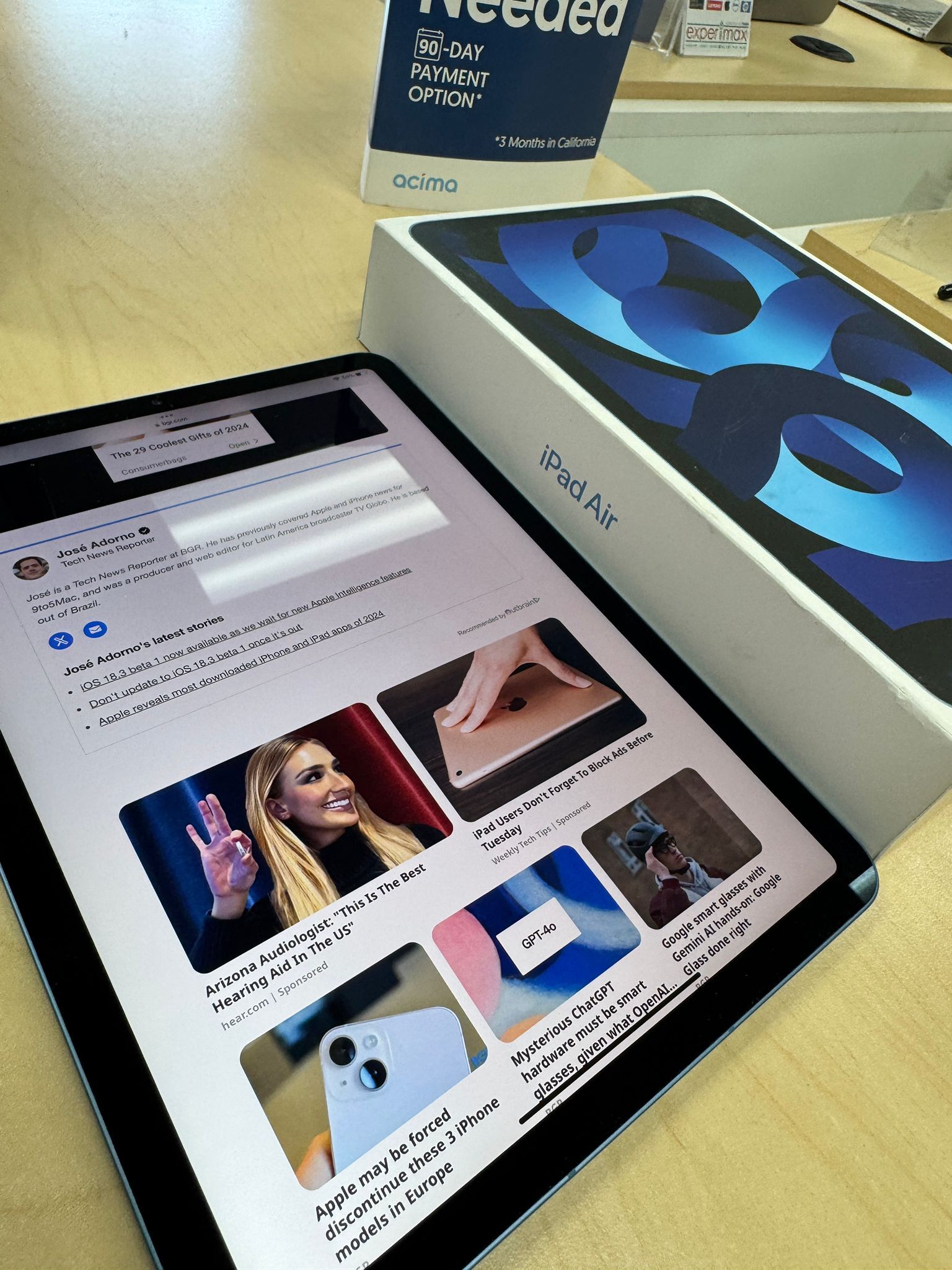 iPad 9th generation Wi-Fi and cellular 64 GB fully unlocked with box