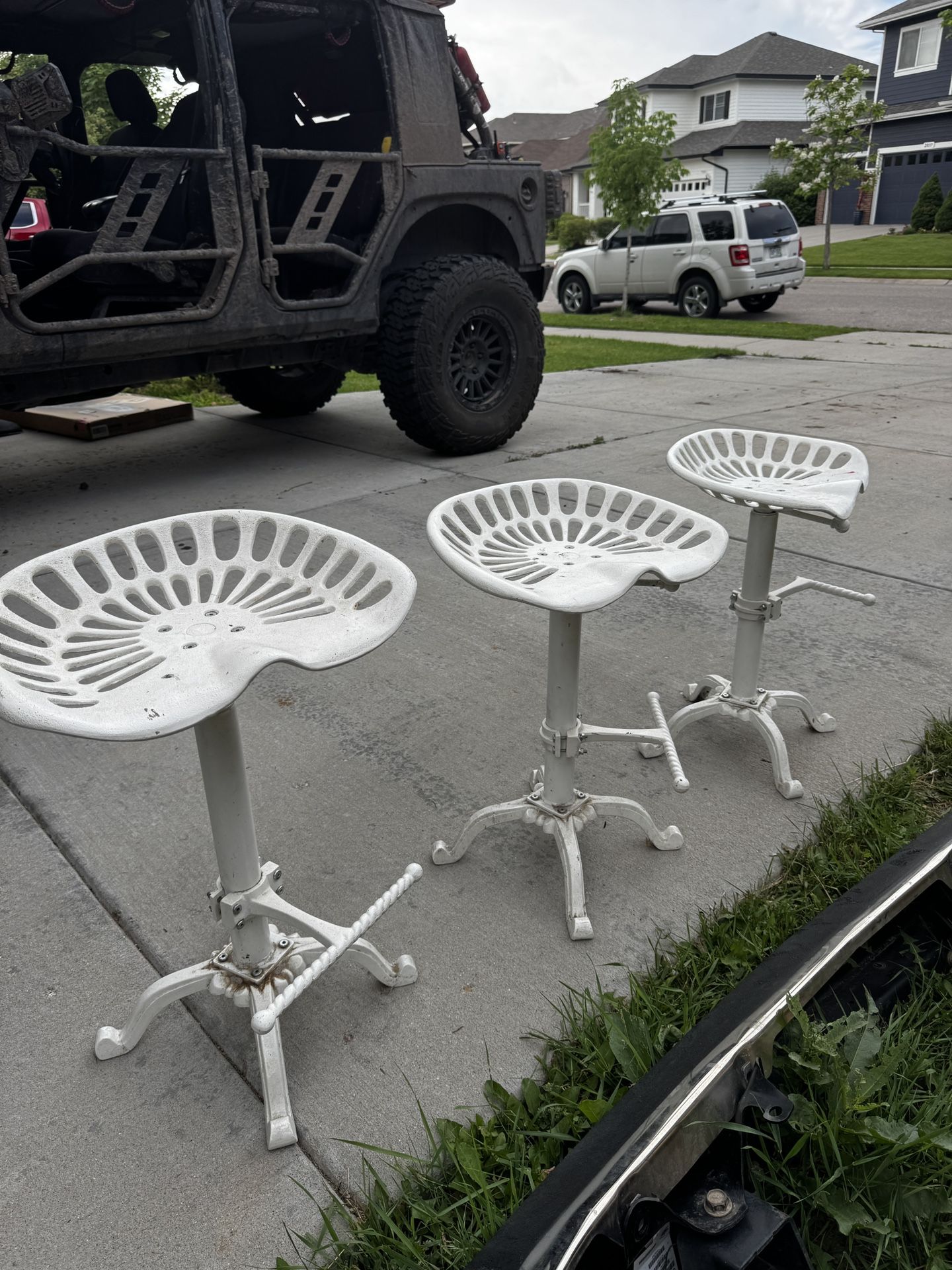 Set of 3 Vintage Tractor Seat Bar Stools – Heavy Duty Cast Iron