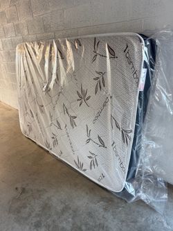QUEEN SIZE Bamboo Mattress Still in Plastic Wrap $130