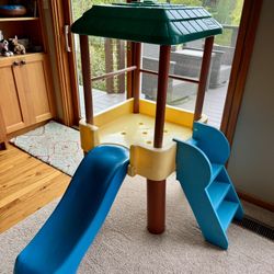 Vintage 1985 Little Tikes Treehouse Climber and Slide.