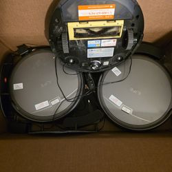 3 iLife A4s robot vacuum cleaners with accessories