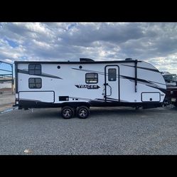 RV  2022 TRACER  ( 24 Feet Long / With Tongue Length 27 Feet long