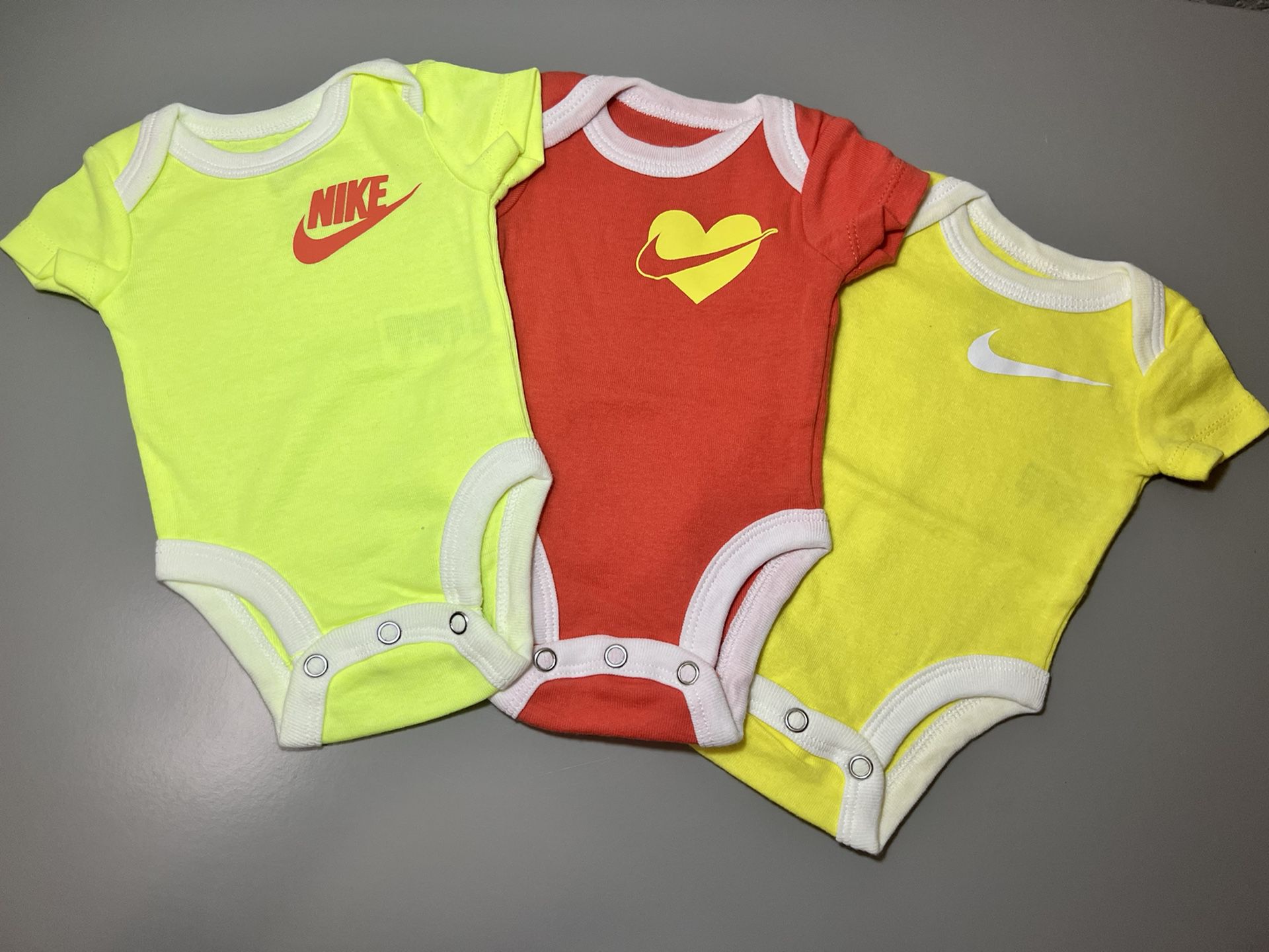 3Pk Nike Bodysuits 