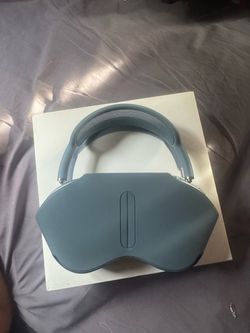 Apple AirPods Max Headphones Sky Blue