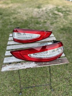 Ford Fusion OEM Taillights