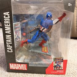 NEW McFarlane Toys Marvel Captain America #100 – 1:10 Scale Figure