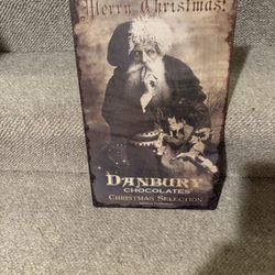 Danbury Chocolate Santa Sign