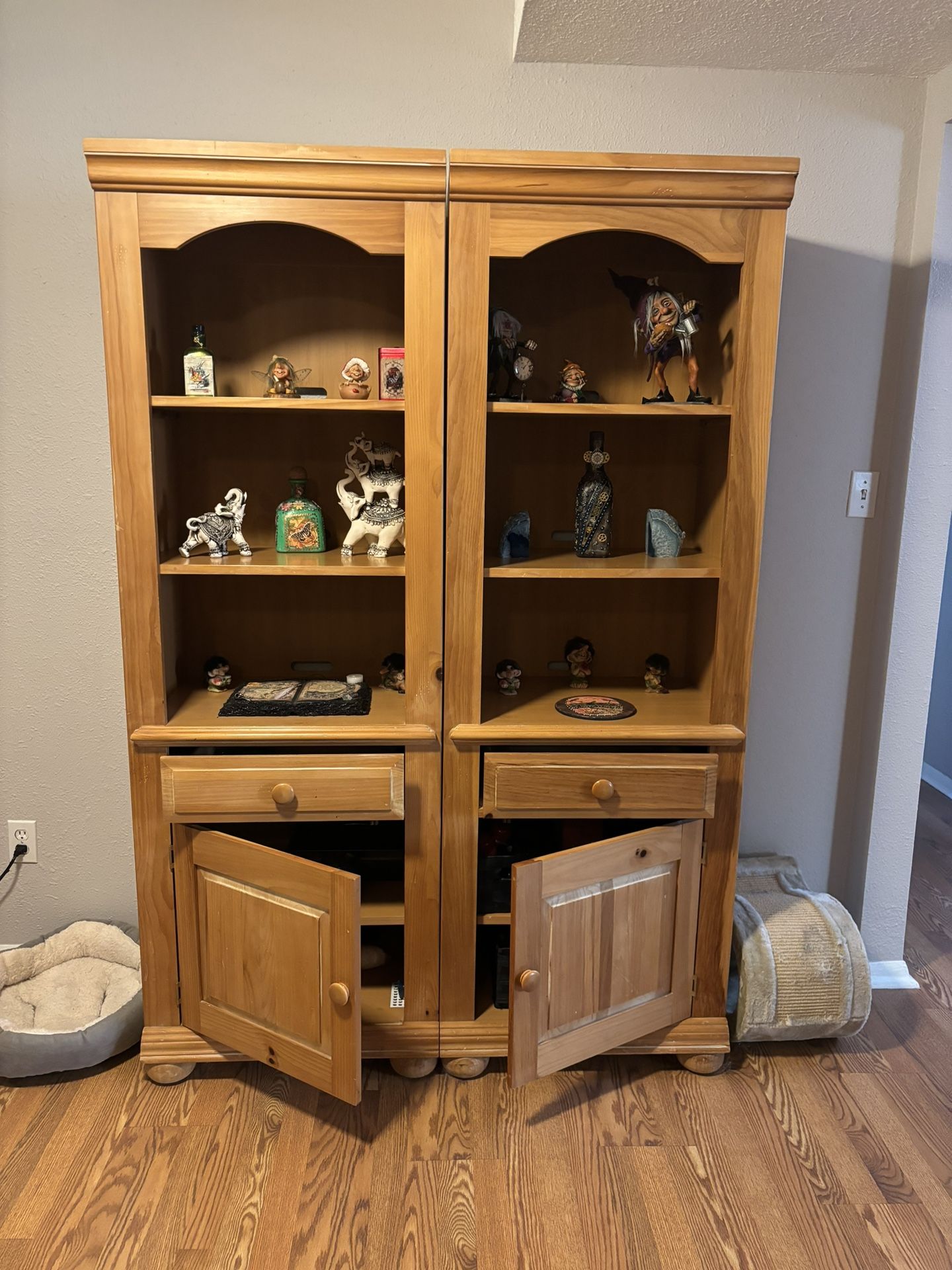 Oak Hutch