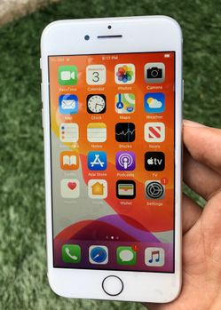 iPhone 8 64GB Factory Unlocked