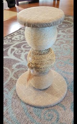Like NEW Cat Scratching Post