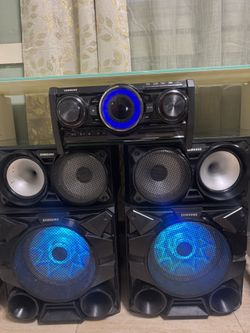 Samsung Sound System & Table