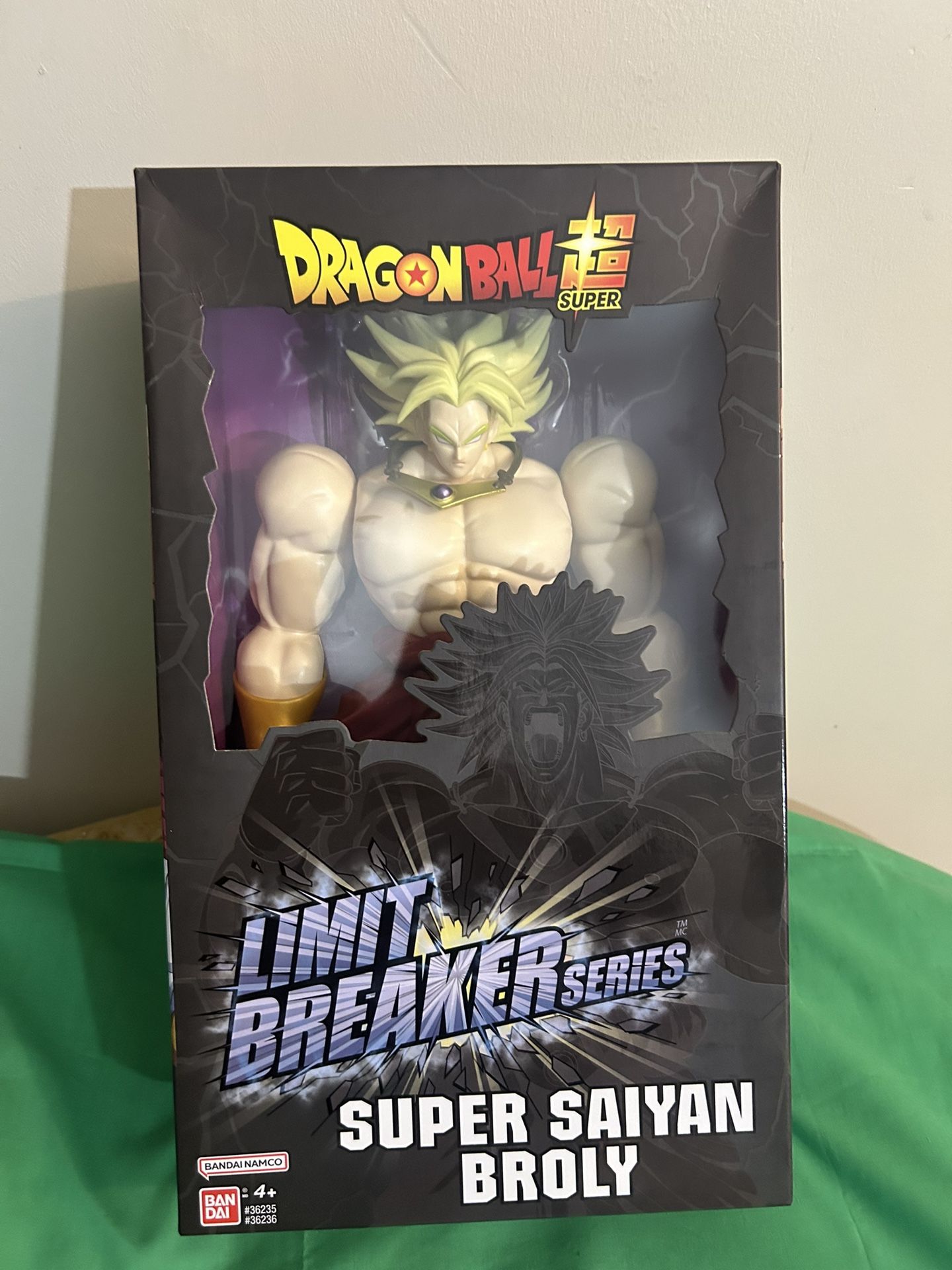 Dragon Ball Z DBZ Super Limit Breaker Series Super Saiyan Broly Figure NEW NIB