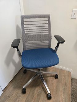 Steelcase Think V2 Office Chair