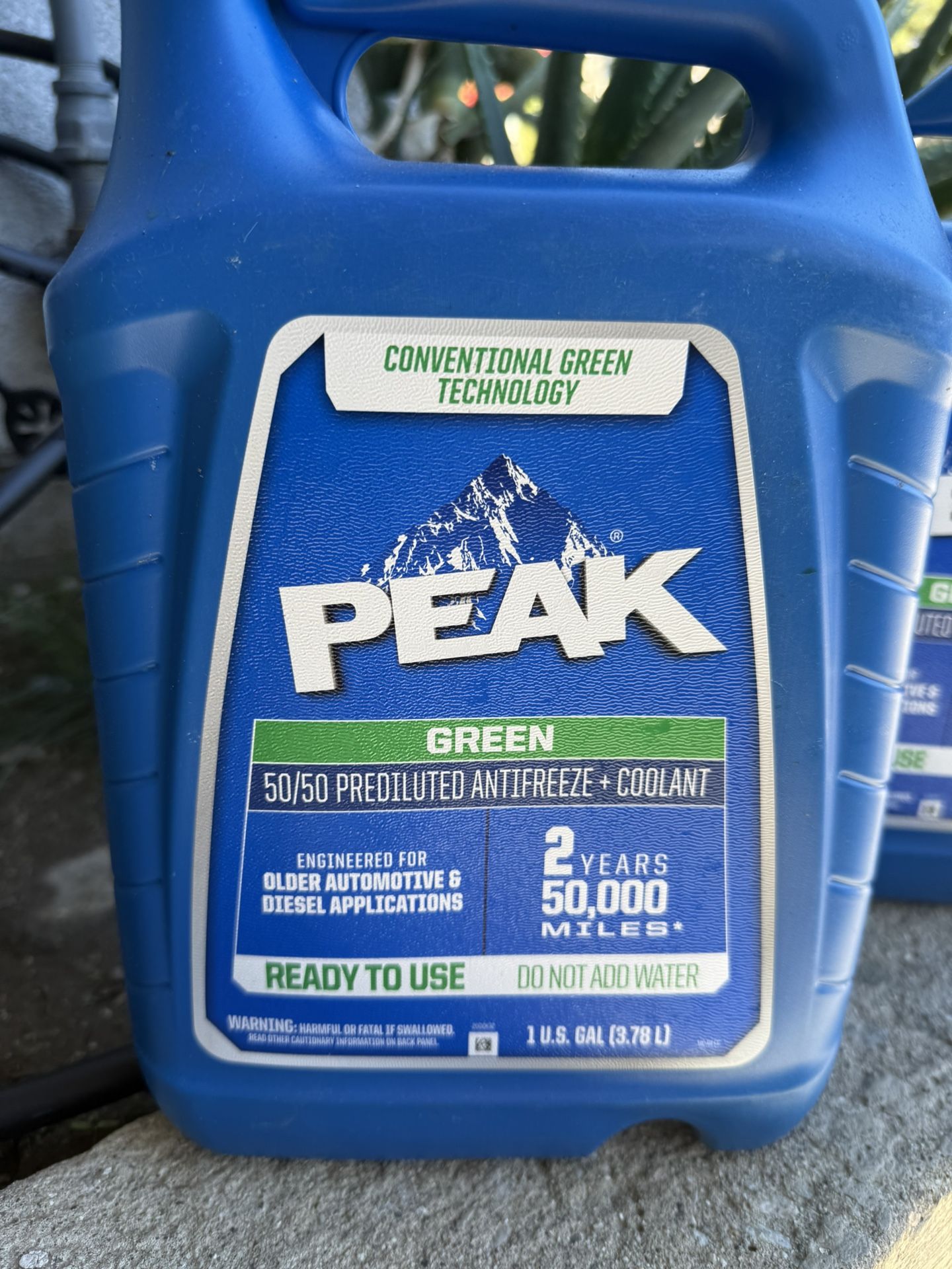 PEAK Green 50/50 Antifreeze Coolant – 1 Full + 1 Partial Bottle