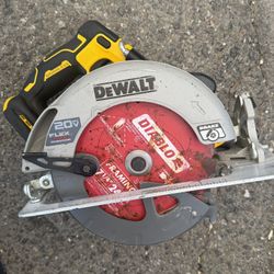 DEWALT DCS573B 20V MAX FLEXVOLT 7-1/4" CIRCULAR SAW