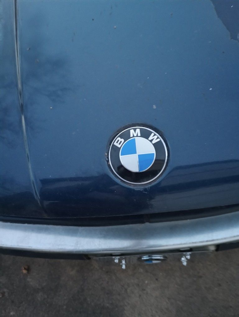 BMW Convertible 325i160,000 Miles.