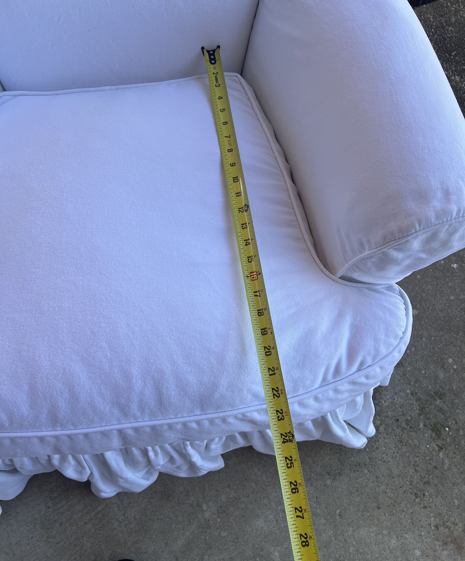 LIKE NEW!! Large Cushy White Slipcovered Chairs Skirted