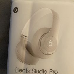 Beats Studio Pro