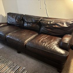 Real Leather Sturdy Couch 🛋️ 