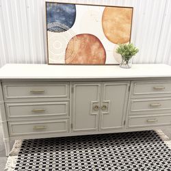  Thomasville  Dresser  