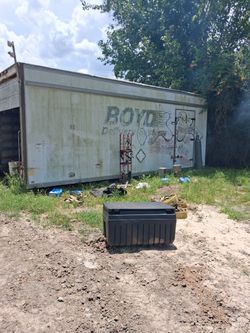Gas tank and box