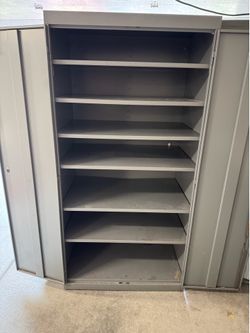 Metal cabinet