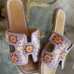 Madden Girl women’s purple floral vacation sandals size 8.5 Everyday Chic Stylish Flat Sandals