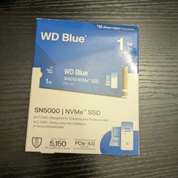New Western Digital 1TB WD Blue SN5000 NVMe Internal Solid State Drive SSD