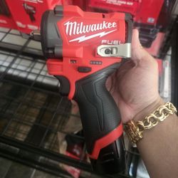 M12 Stubby Impact Wrench 3/8