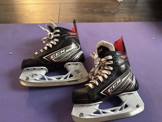 CCM Jetspeed FT 460 Youth Hockey Skate Size 2 