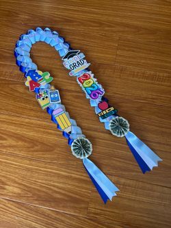 Graduation lei
