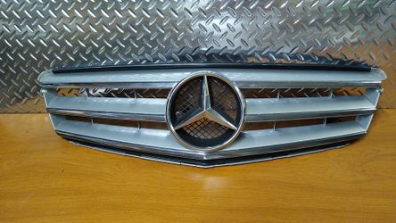 Mercedes C330 front main grill
