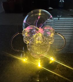 Halloween electropathic skull