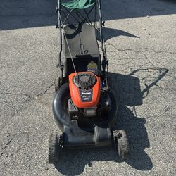 Poulan XT675 Front Drive Lawnmower