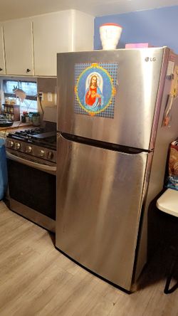 Fridge And Stove