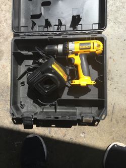 DEWALTheavi duty 1/2”DW980 12 volt