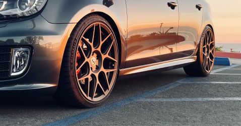 19”x 8.5”, 5 x 112 (ET+45), HRE FlowForm FF01 Wheels, Optional Satin IPA Finish, w/ Michelin Pilot Sport 4S 225/35ZR19 Tires